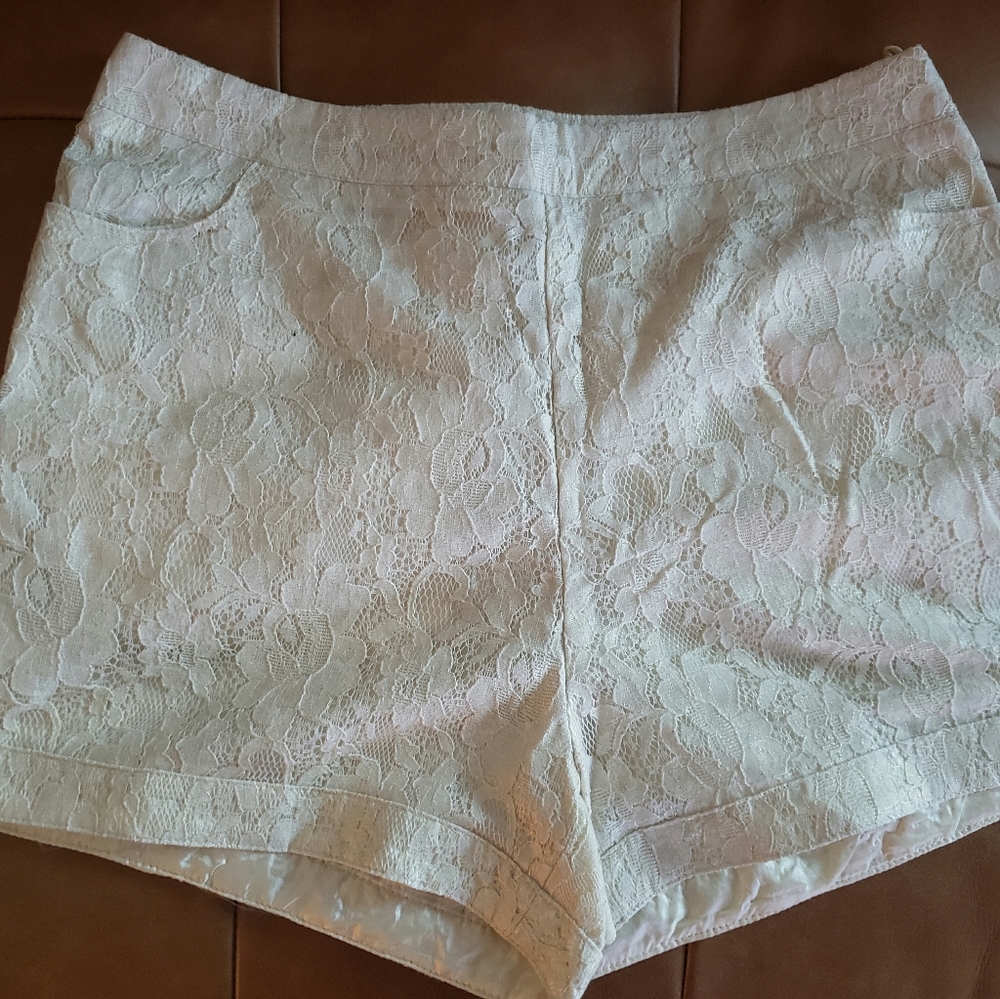 Taupe/gold shorts